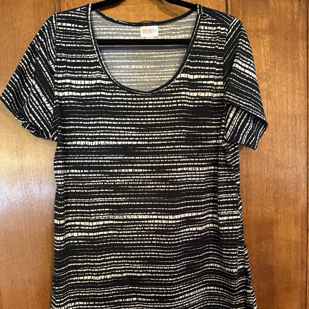 LuLaRoe Classic T, size XL Black and White striped design